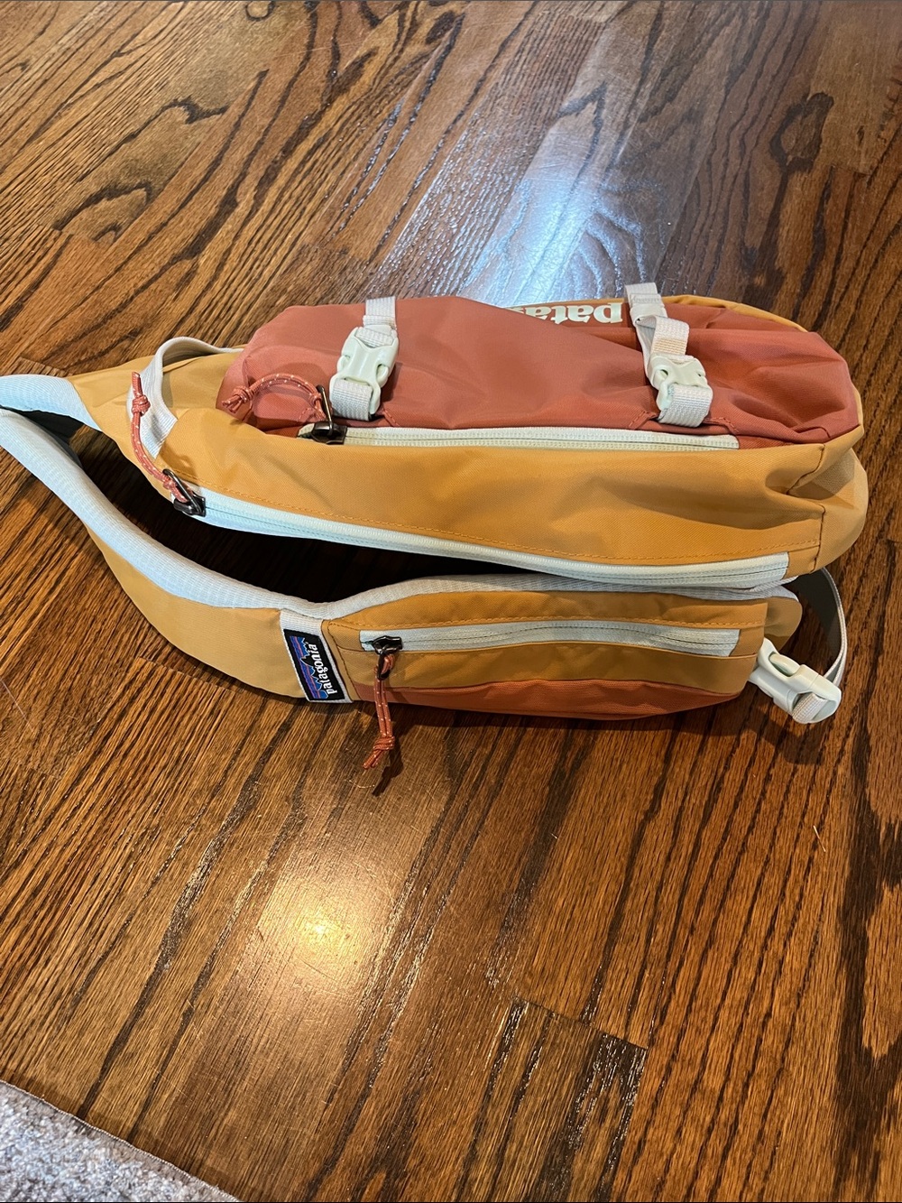 Patagonia Atom 8L Sling Bag - Picture 4 of 4